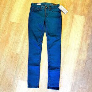 NWT Gap Mid Rise Superstretch Legging Jean in Sapphire Blue Size Medium